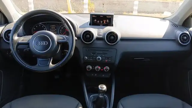 Audi A1 view 11