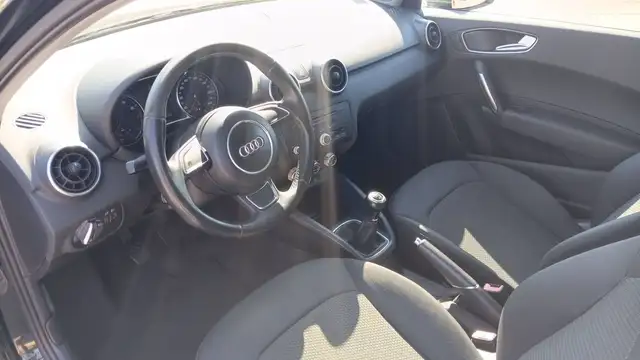 Audi A1 view 8