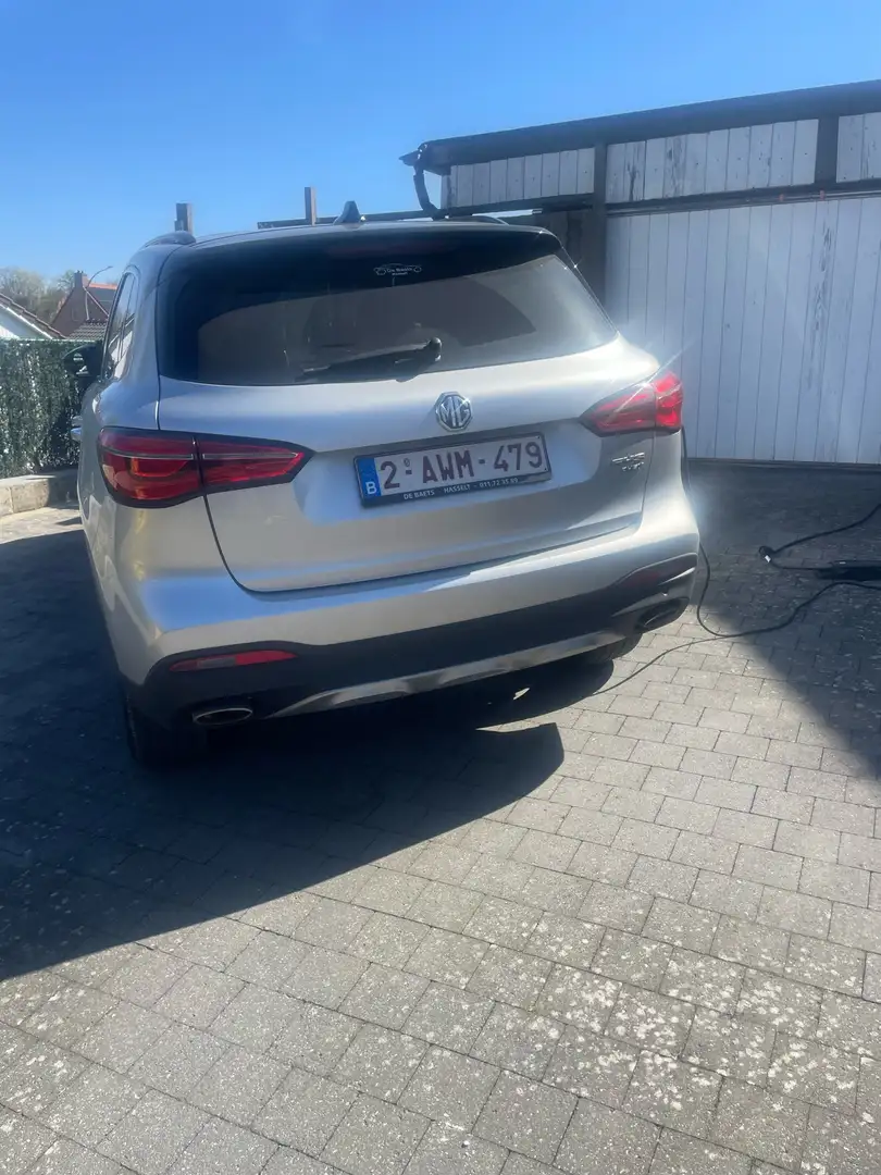 MG EHS PHEV Luxury - 2