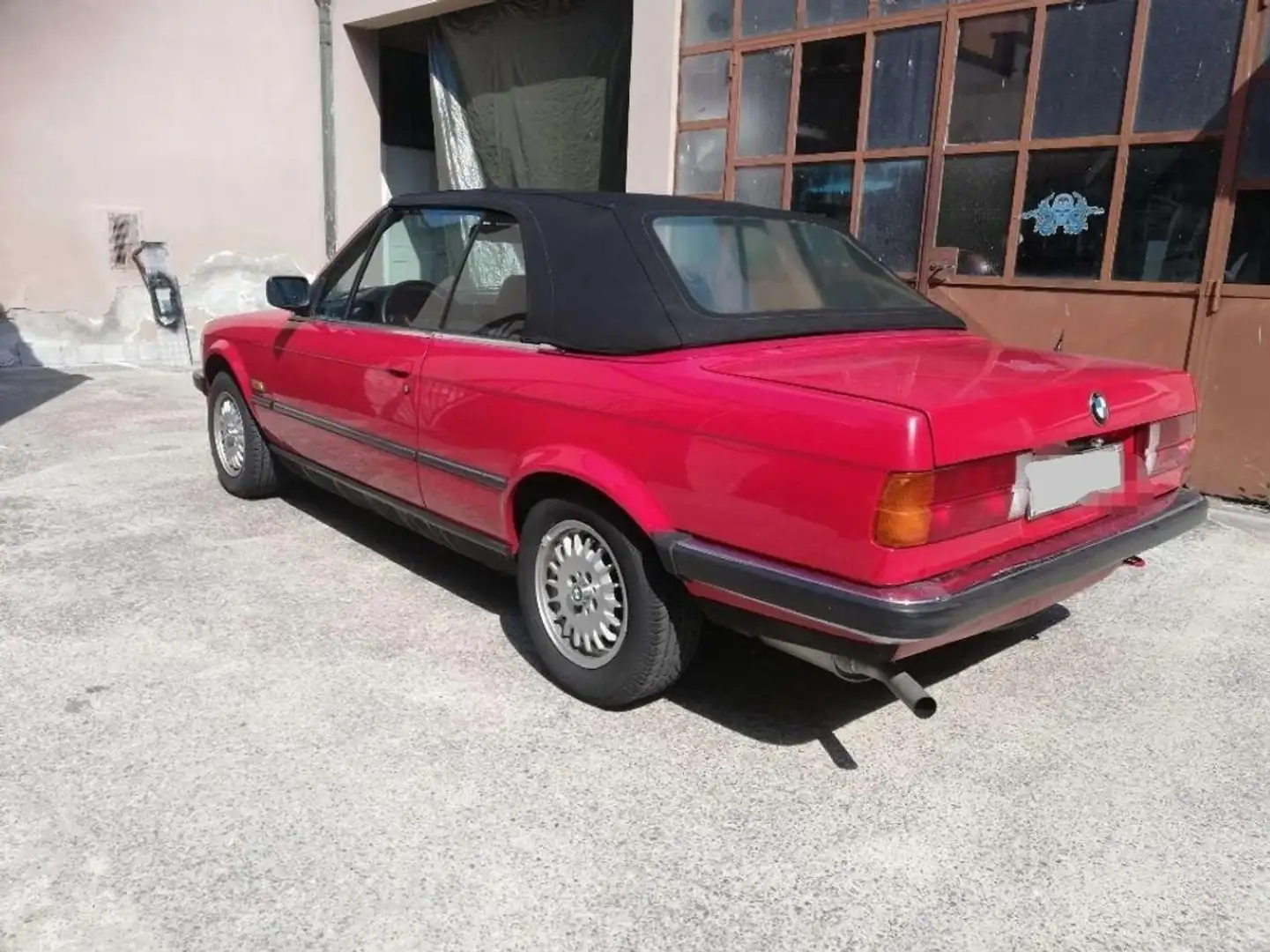BMW 320 320i Cabrio Rosso - 2