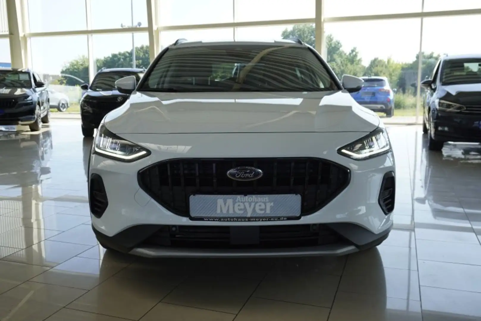 Ford Focus Active X 1,0 155PS aAHK/Navi/Kamera/Winterp.     * Weiß - 2