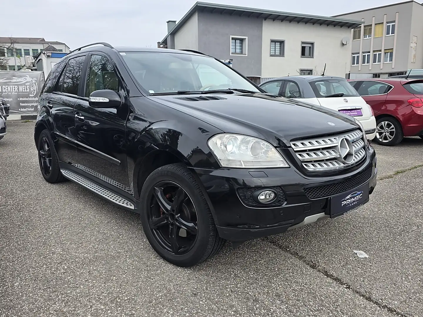 Mercedes-Benz ML 320 CDI 4MATIC Aut. DPF Schwarz - 1