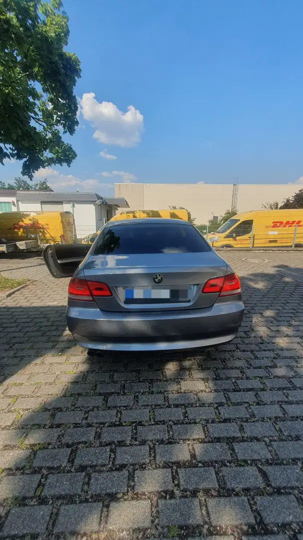 BMW 325 325d Coupe - 1