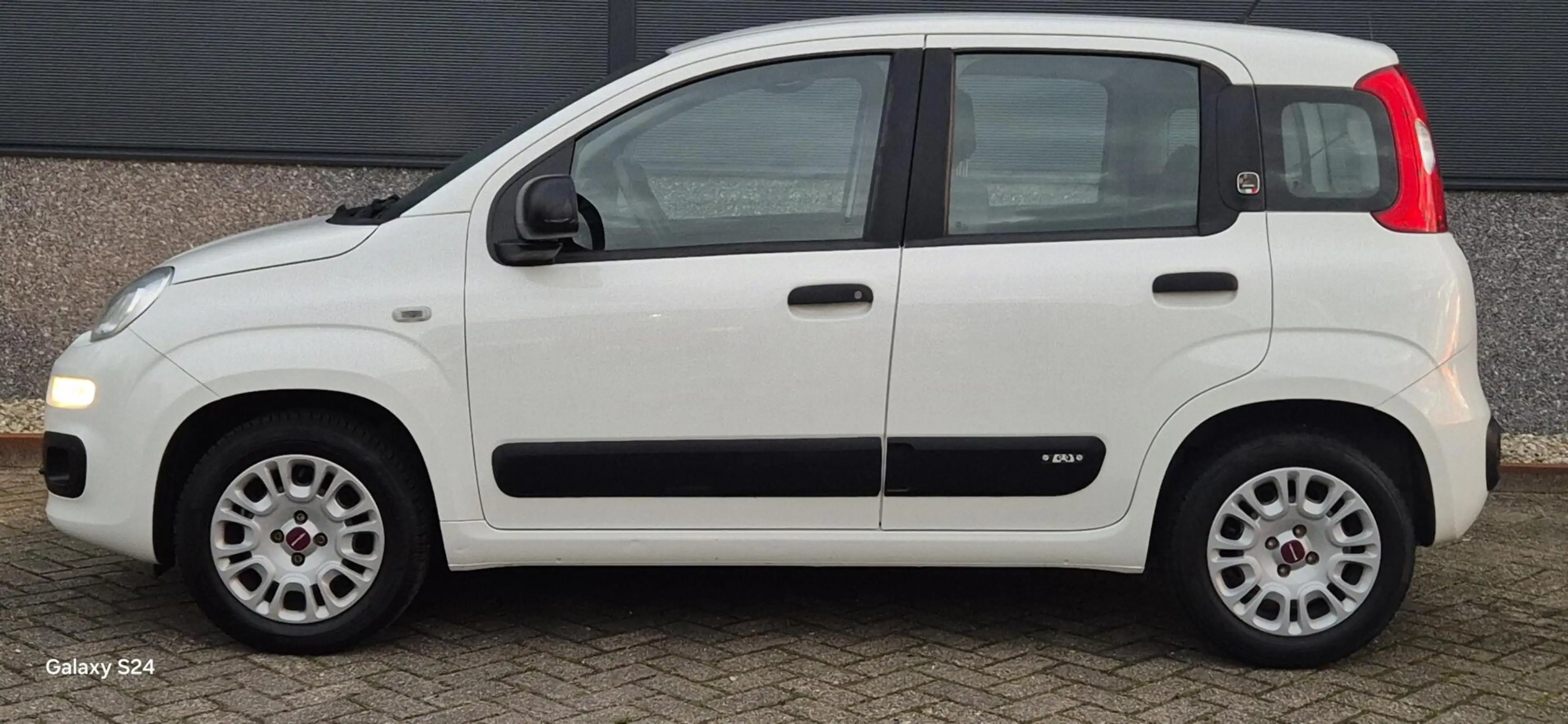 Fiat Panda 1.2 Popstar Bj 2017💢€5950,-💢airco- 4 deurs - zuini — photo 6