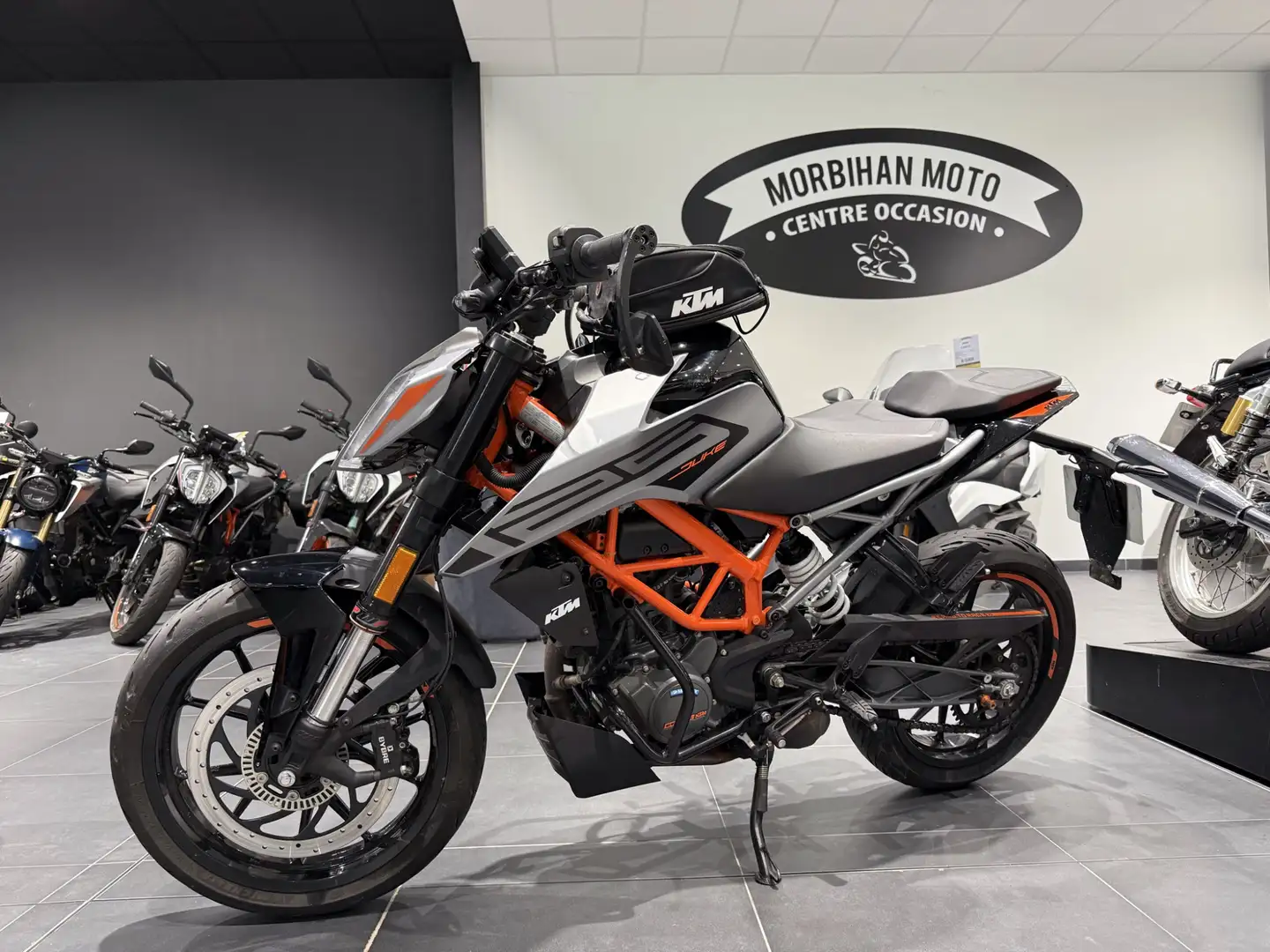 KTM 125 Duke Gris - 1