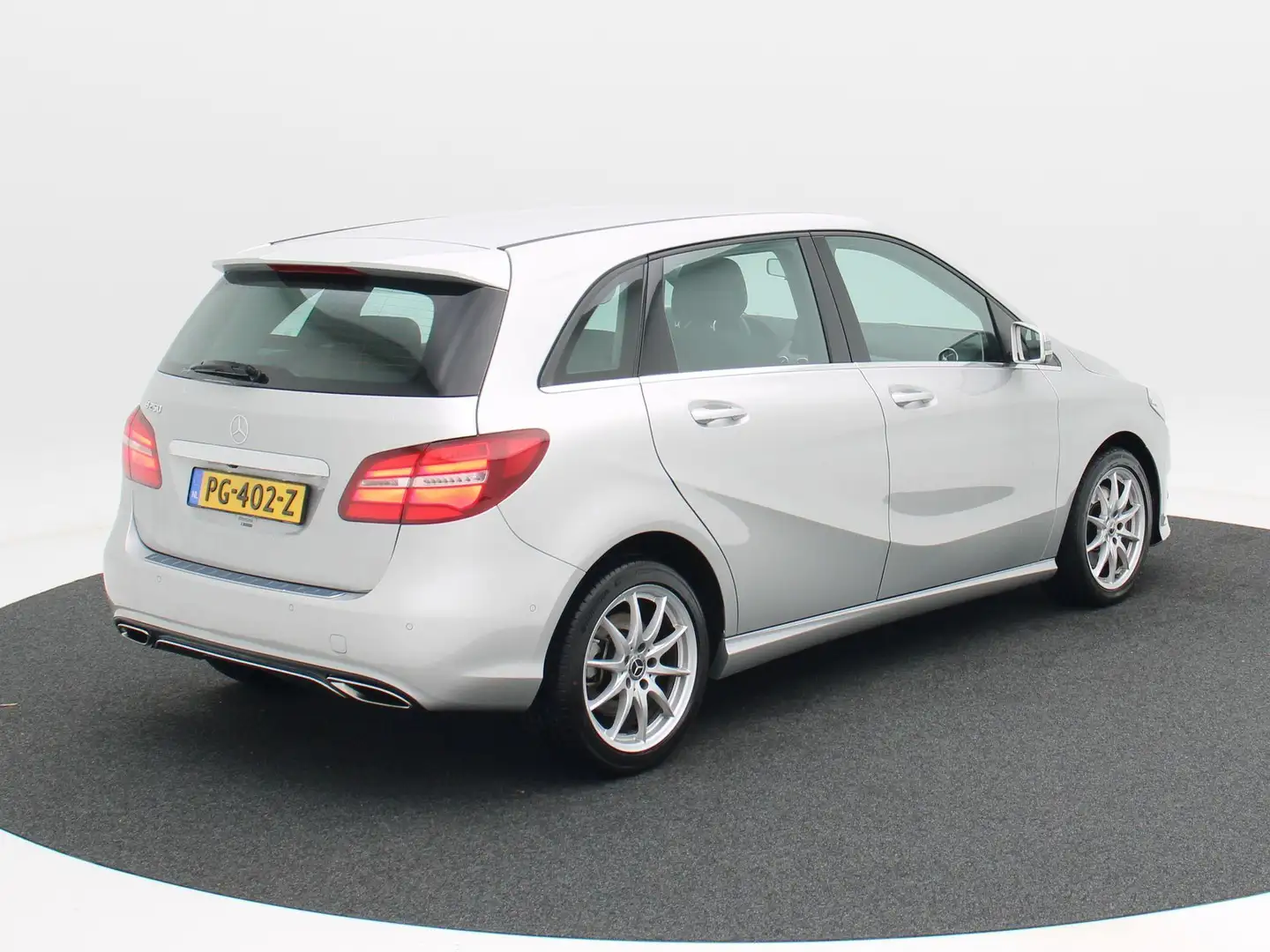 Mercedes-Benz B 250 Ambition Automaat 211 Pk | Camera | Keyless | LED Gris - 2