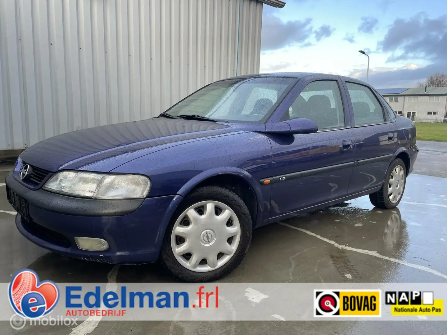 Opel Vectra 1.8i-16V CD | UNIEKE LAGE KM-STAND ! - 1