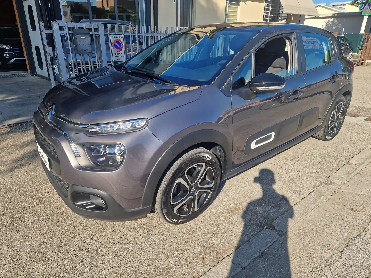 Citroen C3 C3 1.6 bluehdi Feel 100cv Gris - 2