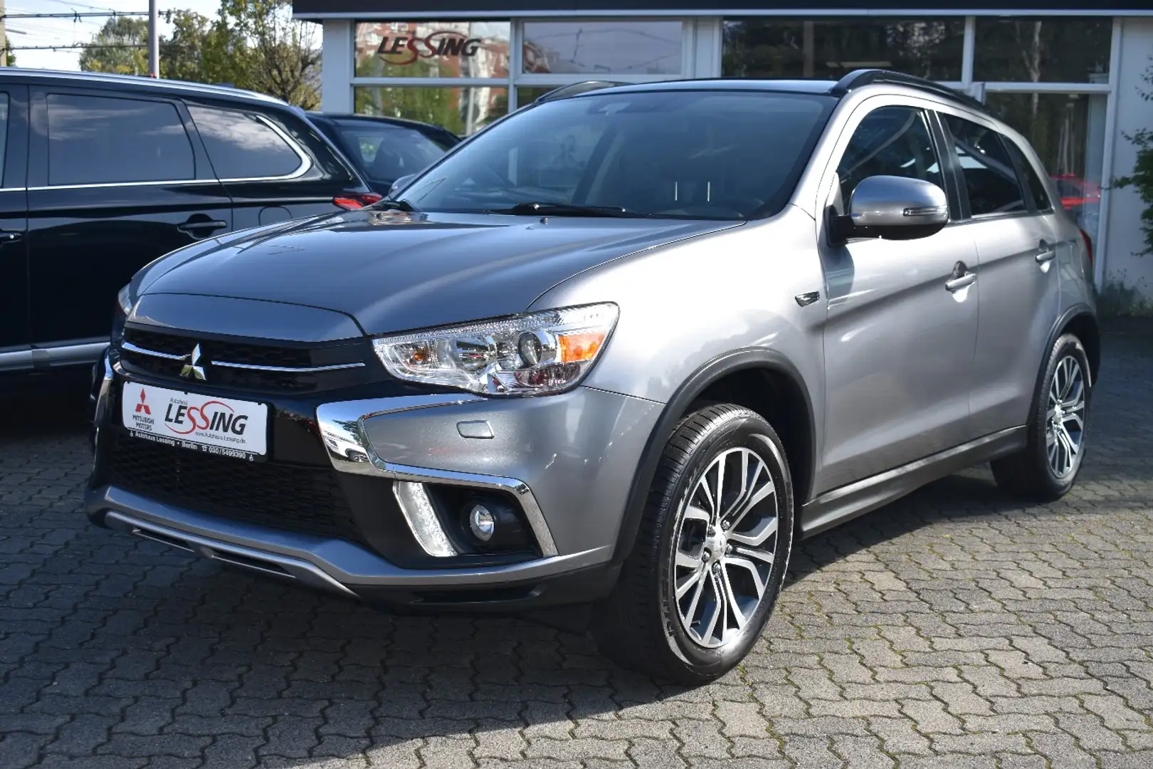 Mitsubishi ASX TOP 1.6 Leder,Panodach,Sound, Gris - 2