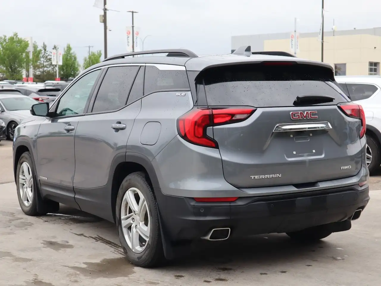 GMC Terrain photo GMC Terrain