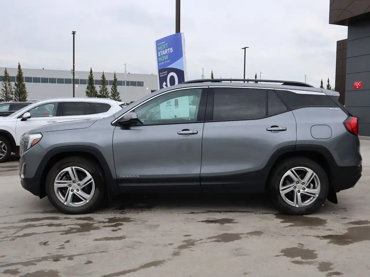 GMC Terrain photo GMC Terrain