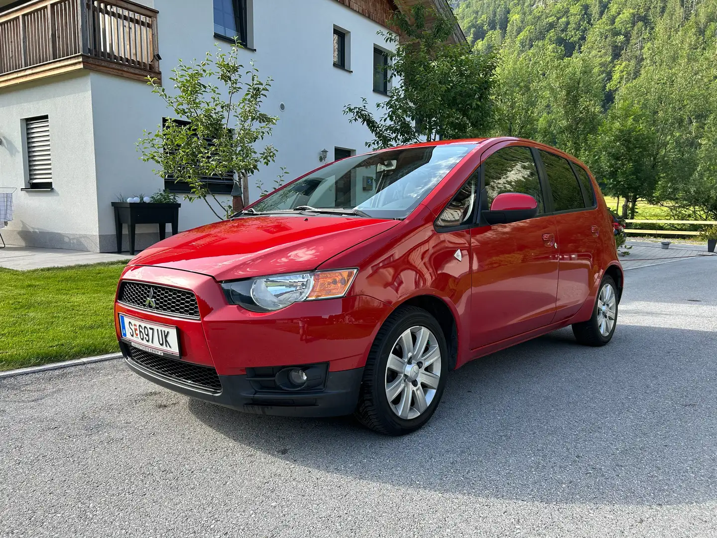 Mitsubishi Colt Colt 5dr 1,1 MPI Top Edition Top Edition Rot - 1