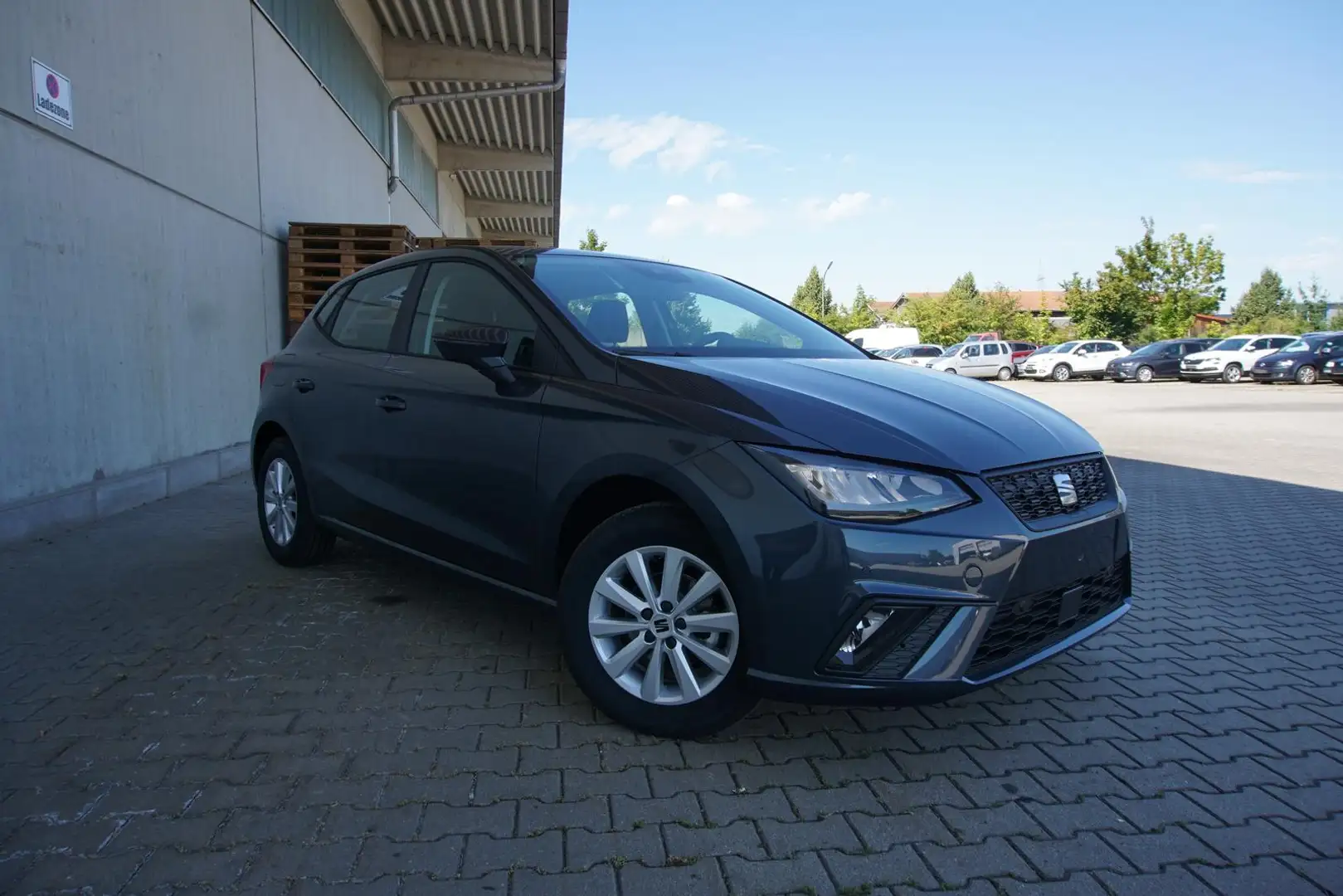 SEAT Ibiza 1.0TSI Style Navi/MirrorLi PDC Tempomat Grau - 2