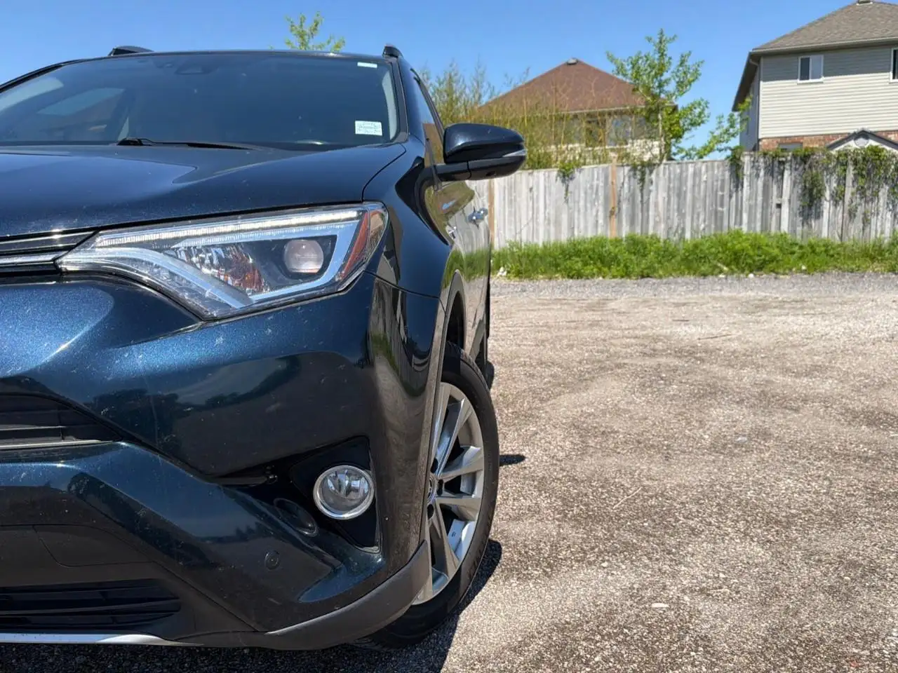 Toyota RAV 4 снимка Toyota RAV 4