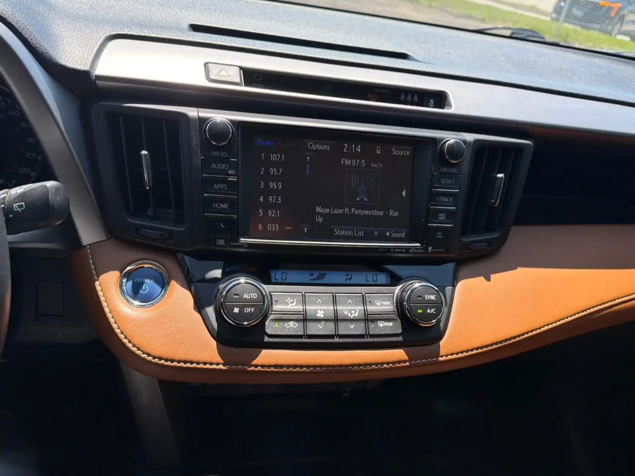Toyota RAV 4 снимка Toyota RAV 4