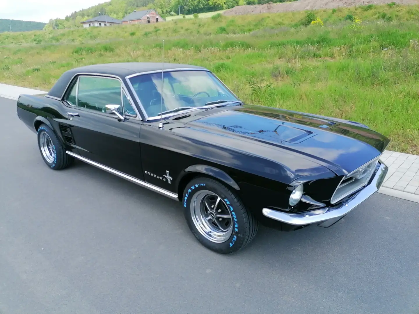 Ford Mustang Coupe 289 4,7 V8 Deluxe Traumwagen Noir - 1