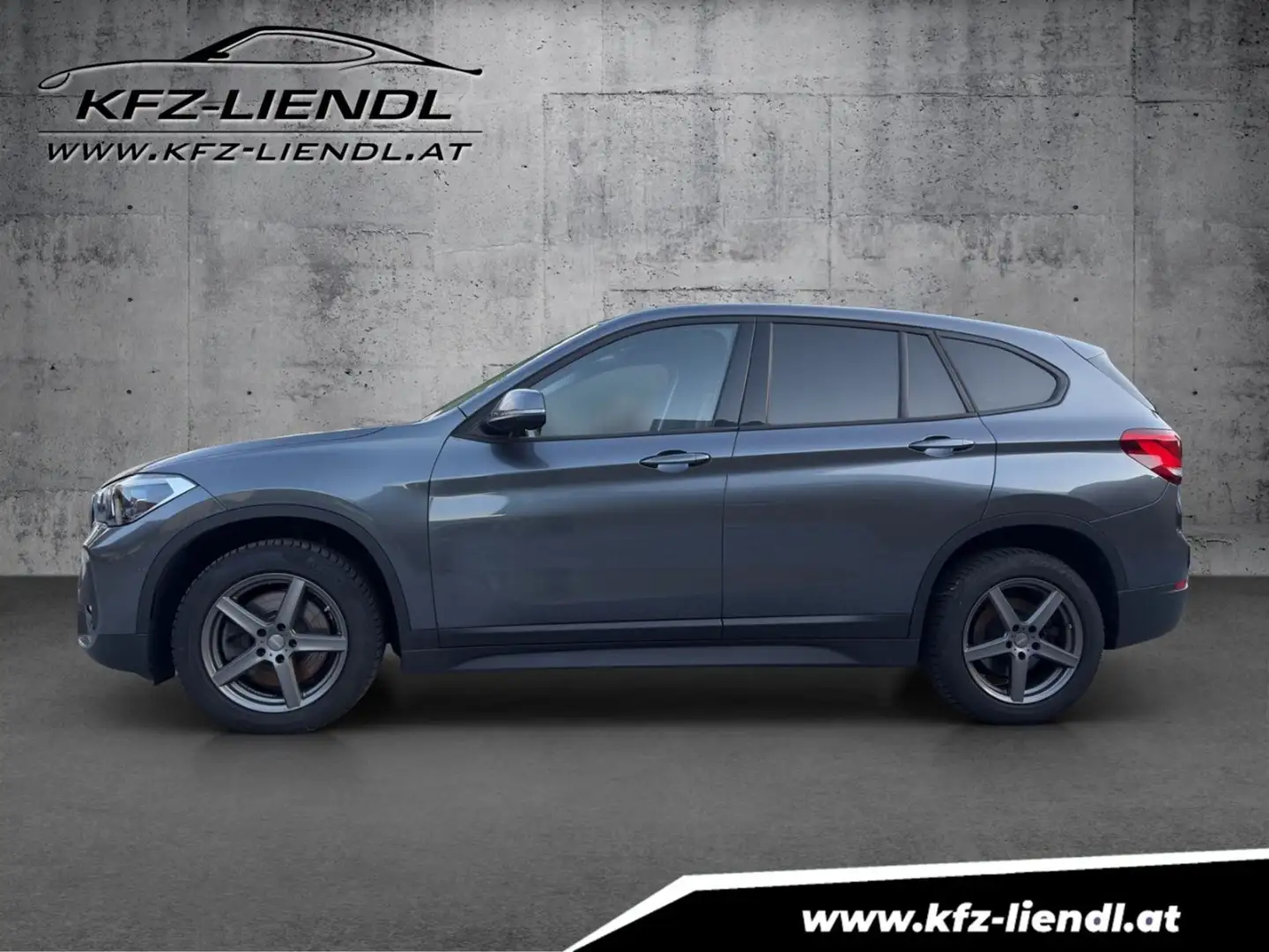 BMW X1 xDrive20d Grau - 2