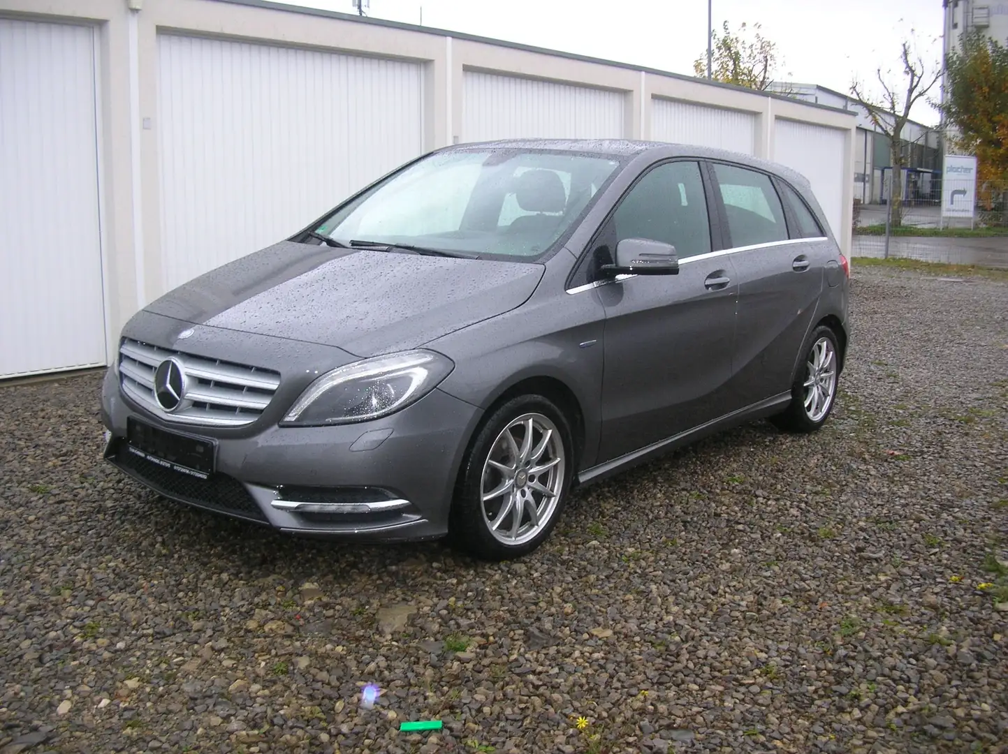 Mercedes-Benz B 180 CDI - 1. Hand - Klima - PDC - AHK .. Gris - 1