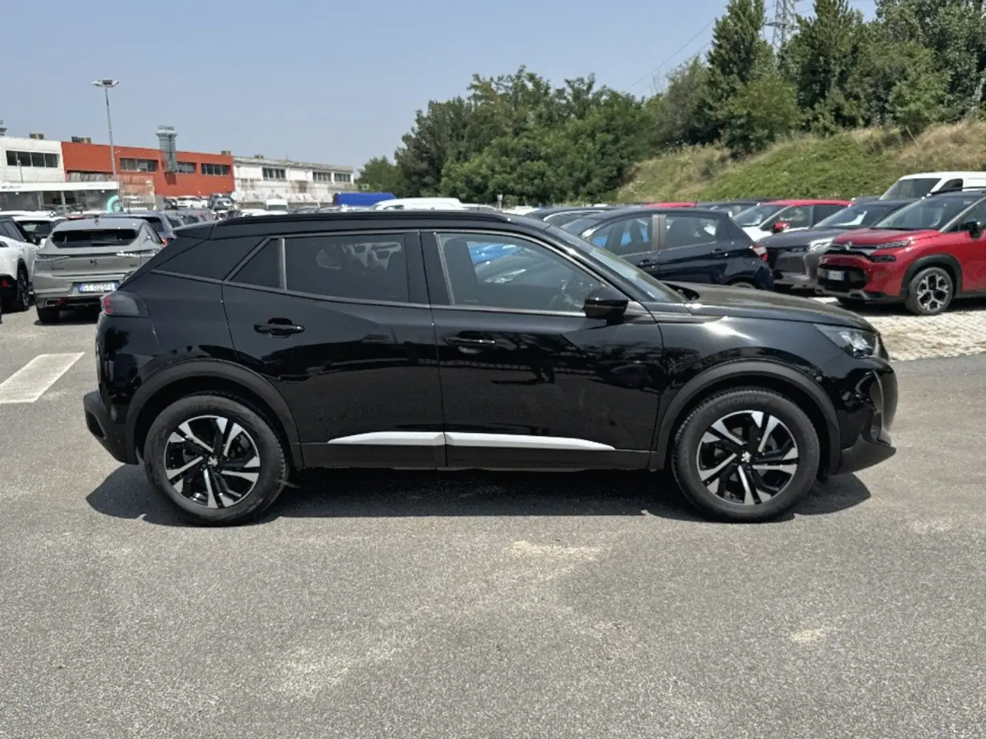 Peugeot 2008 BlueHDi 110 Allure Pack S/S Nero - 2