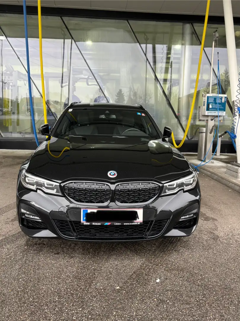 BMW 320 320 xDrive Schwarz - 2