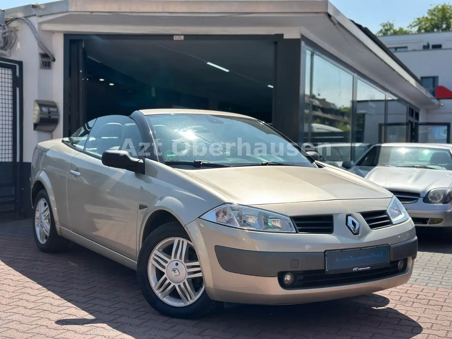 Renault Megane 1.6 Cabrio Privilege*2.HAND*PANO*TÜV NEU* Beige - 1