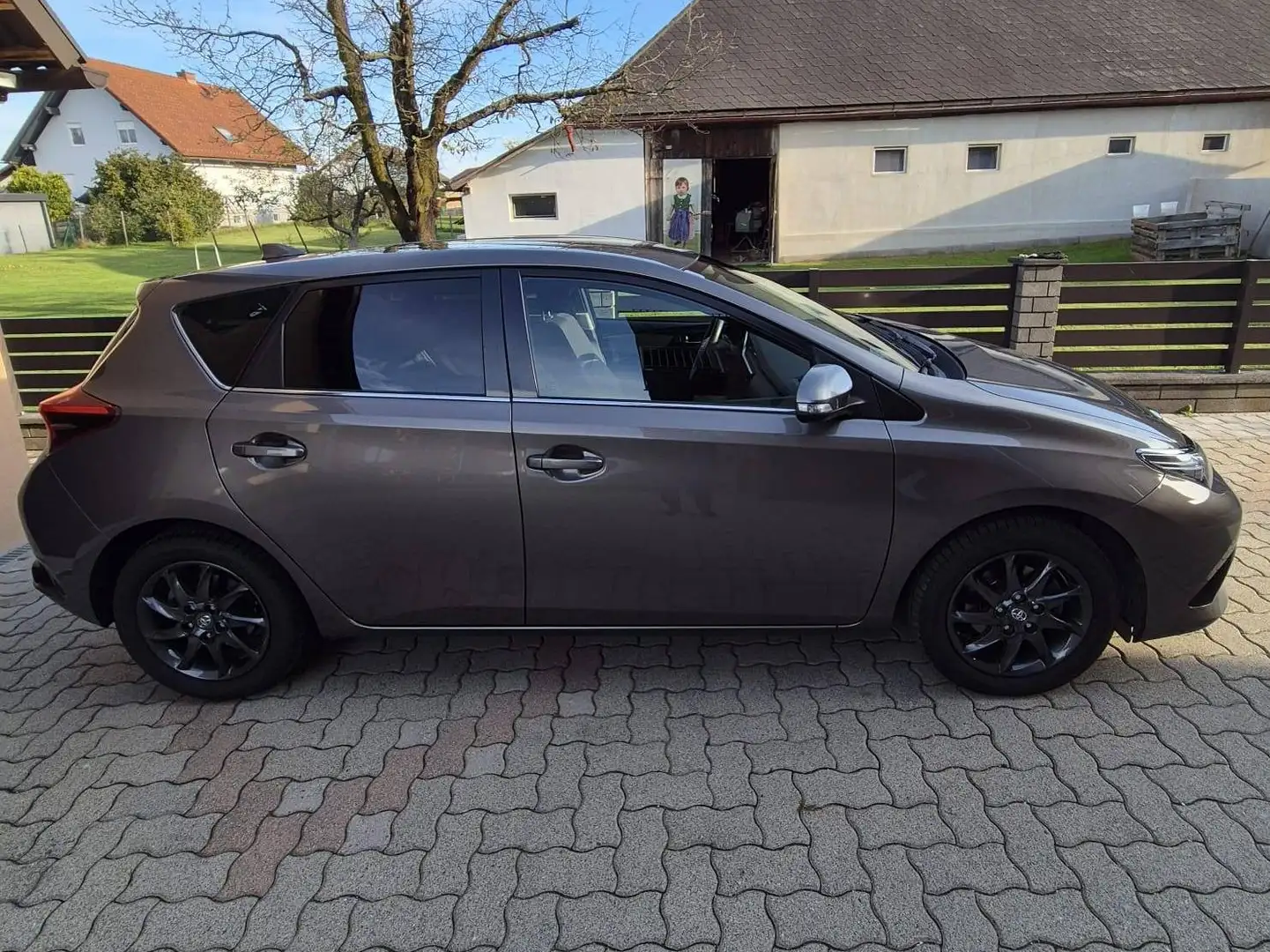 Toyota Auris Auris 1,2 Turbo Edition 45 Edition 45 Grau - 2