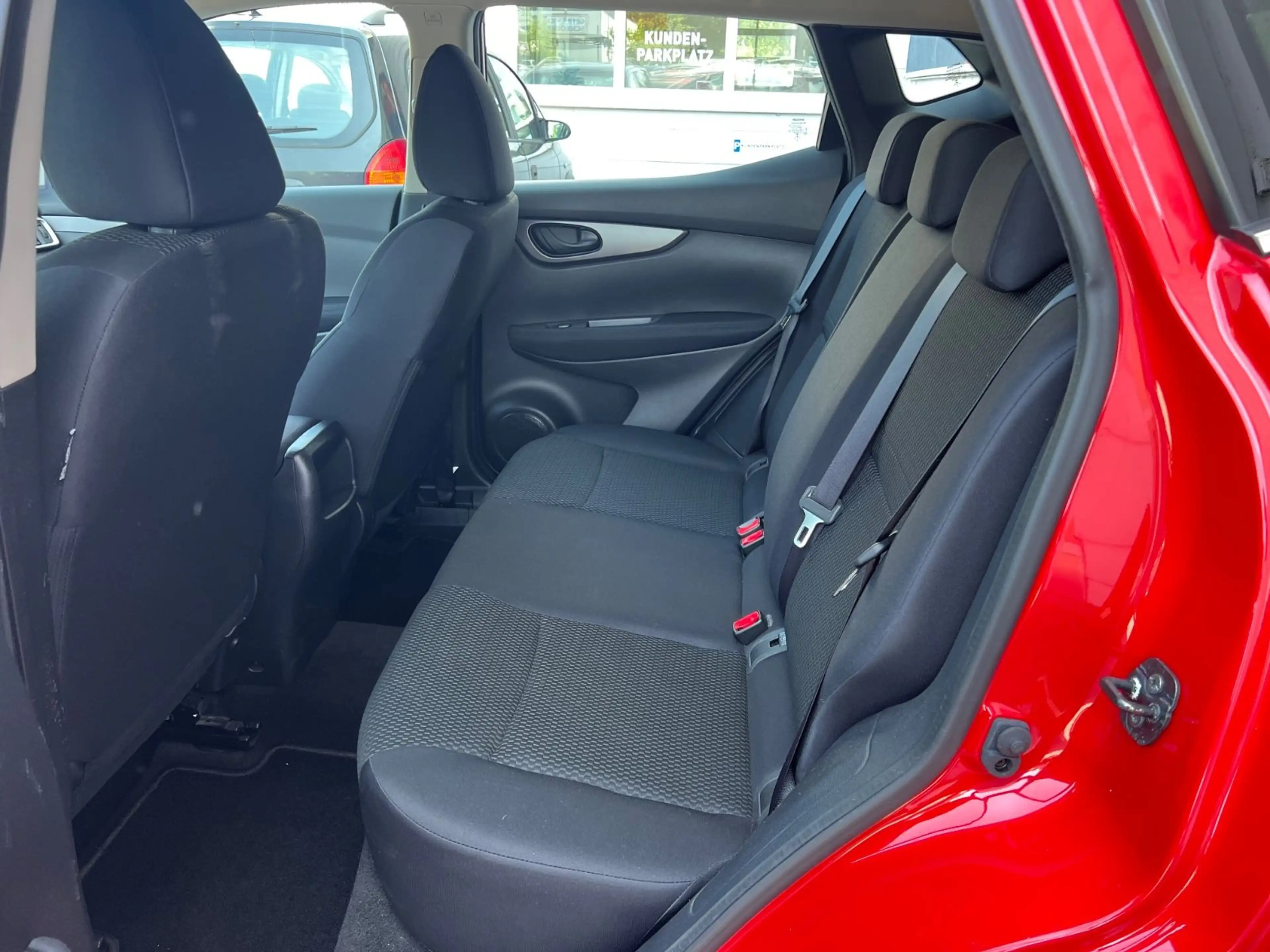 Nissan Qashqai Visia — photo 9