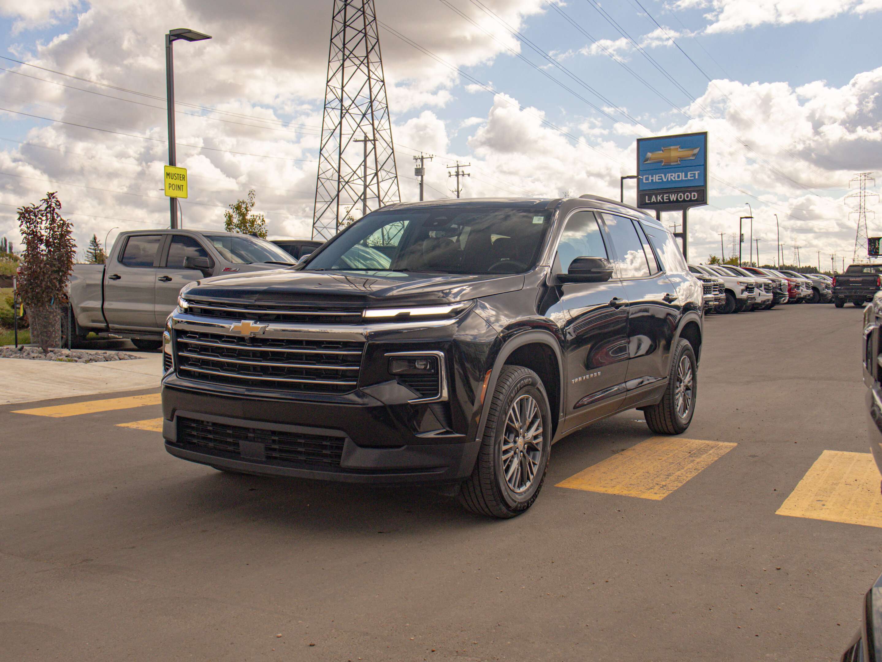 2026 Chevrolet Traverse 2LT AWD 2.5T 7 Passenger | Heated Leather Bucket S — photo 1