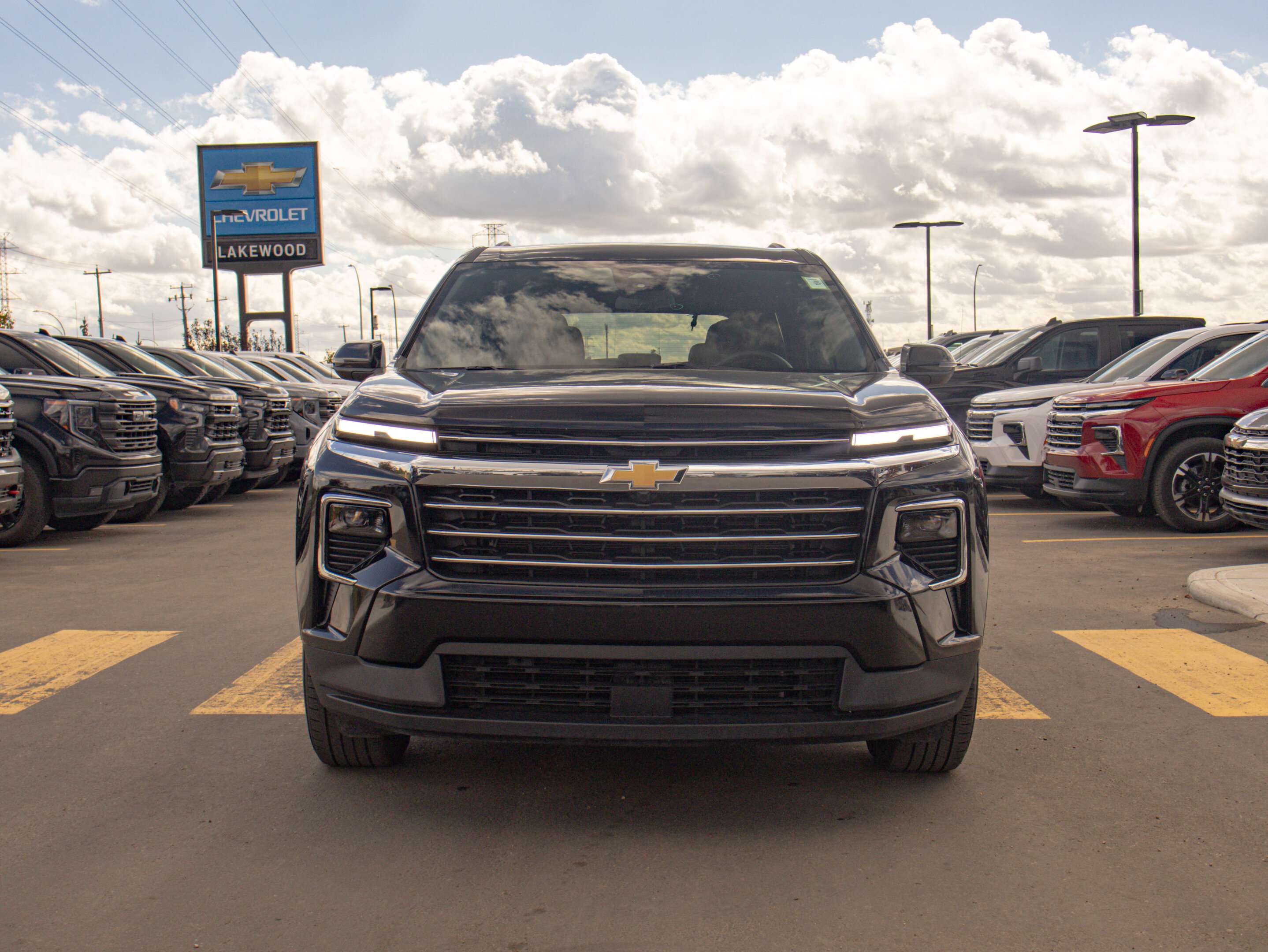 2026 Chevrolet Traverse 2LT AWD 2.5T 7 Passenger | Heated Leather Bucket S — photo 1