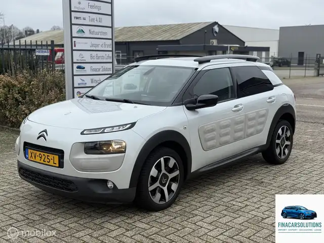 Citroen C4 Cactus 1.2 PureTech Shine|Airco|Navigatie|Pano