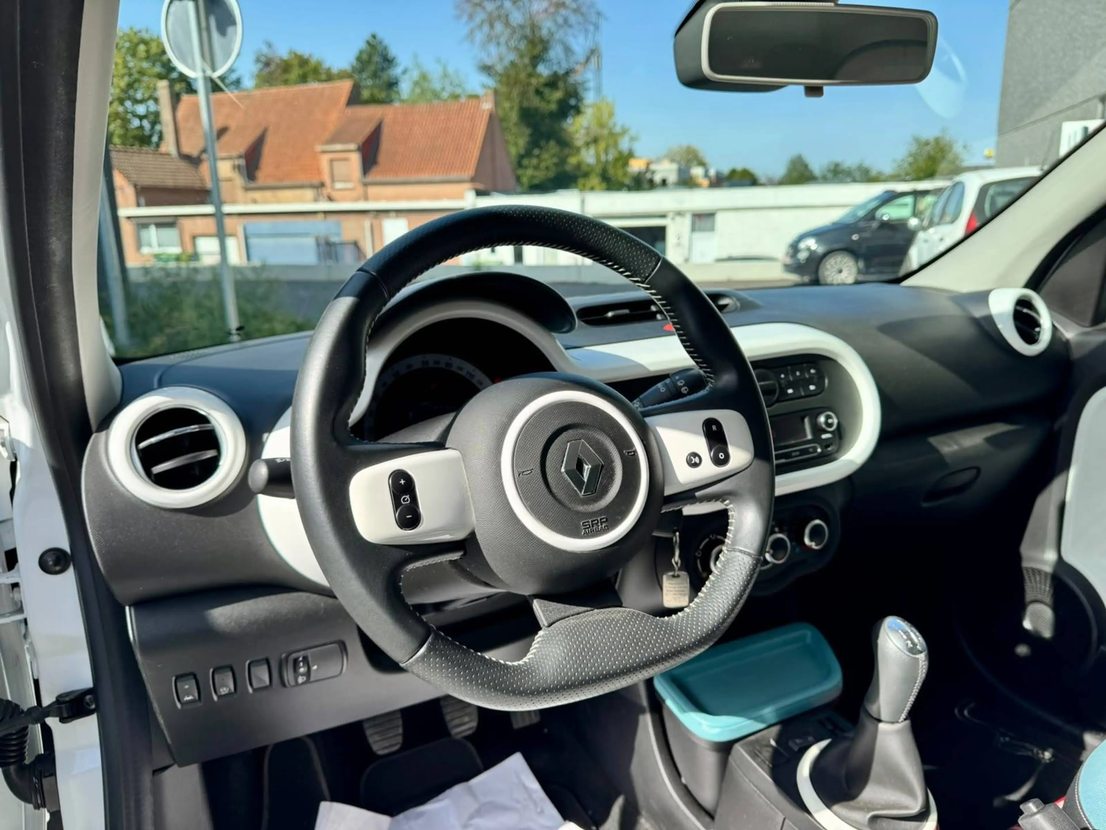 Renault Twingo Twingo 1.0i SCe Intens S&S — photo 15