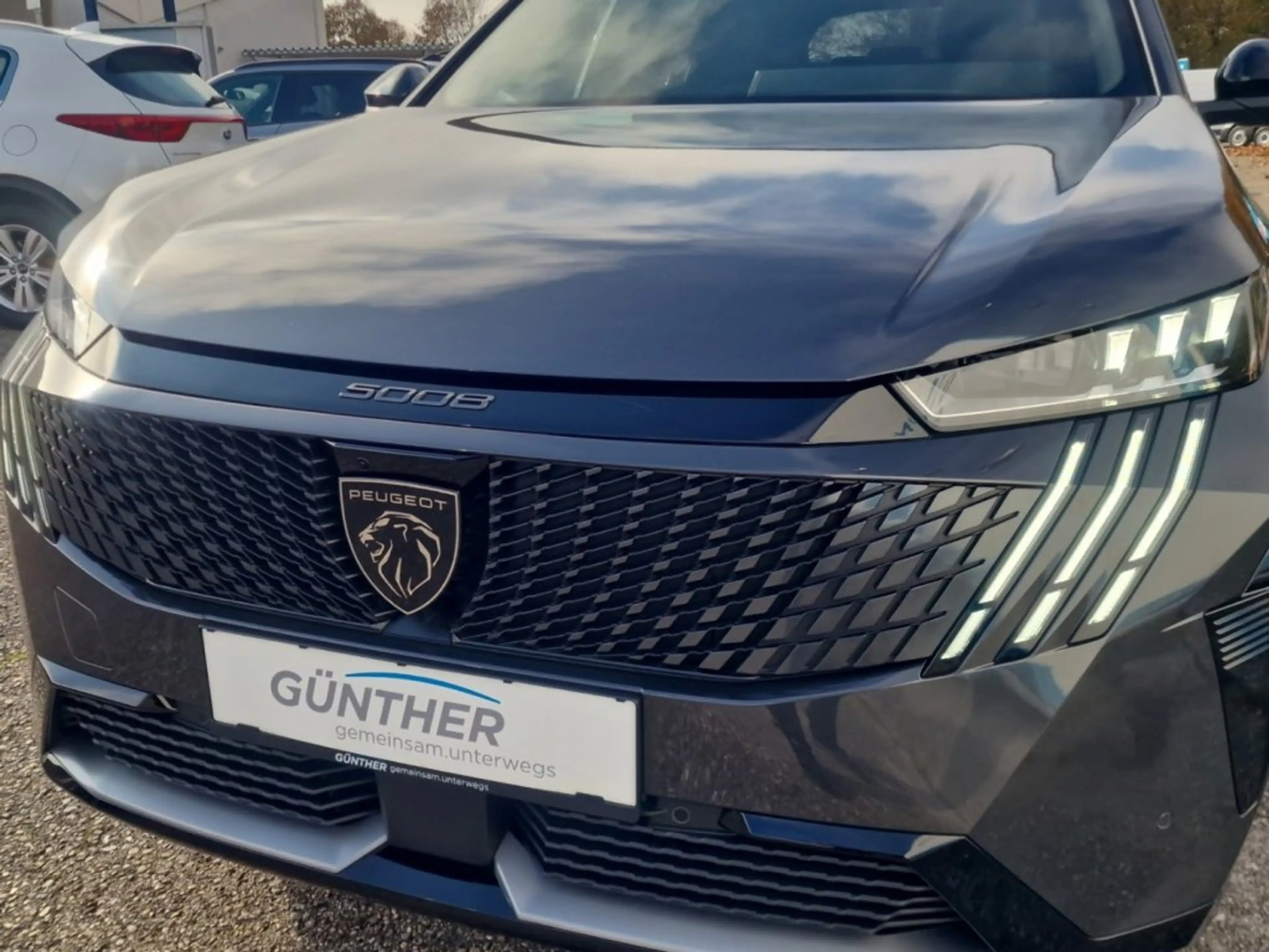 Peugeot 5008 E-5008 GT Elektromotor 210 (Batterie 73 kWh) — photo 12