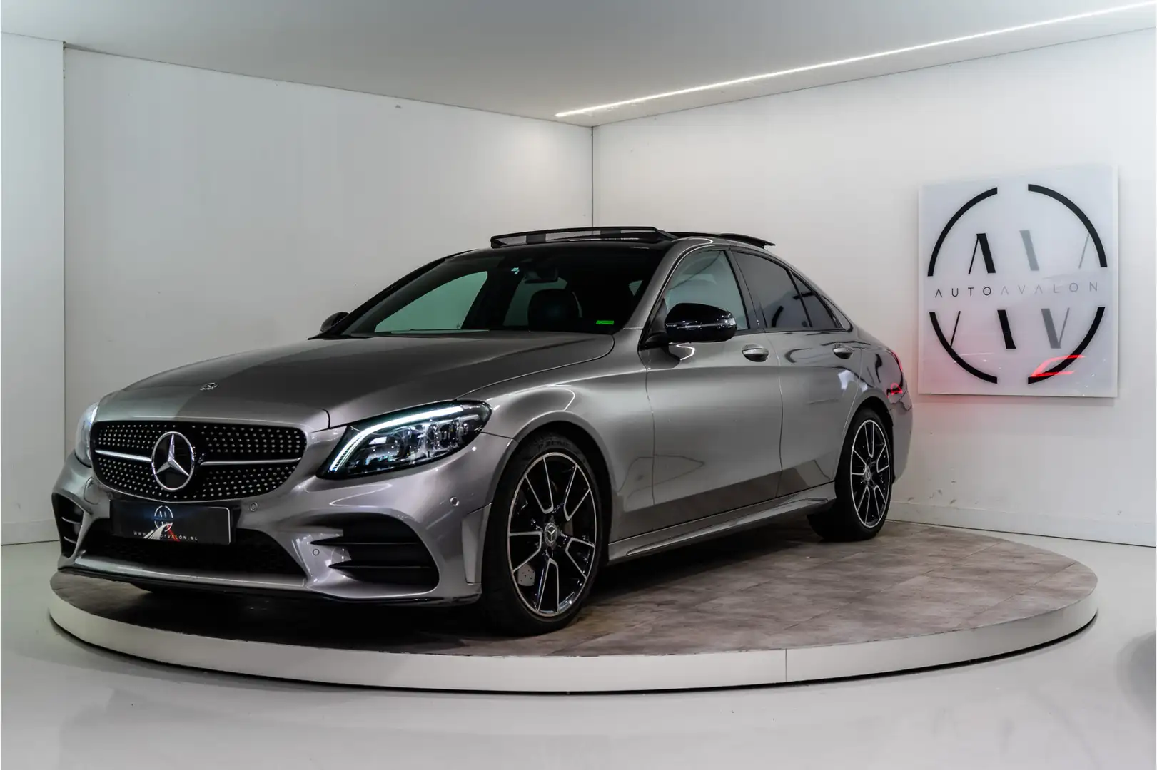 Mercedes-Benz C 300 Premium Plus AMG 259PK | Pano | Burmester | Sfeer Grijs - 1