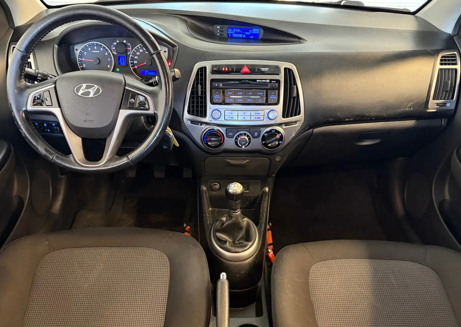 Hyundai i20 1.2i i-Motion|NAP|APK02-27|3eEig|PerfectOH|Airco|5 Schwarz - 2