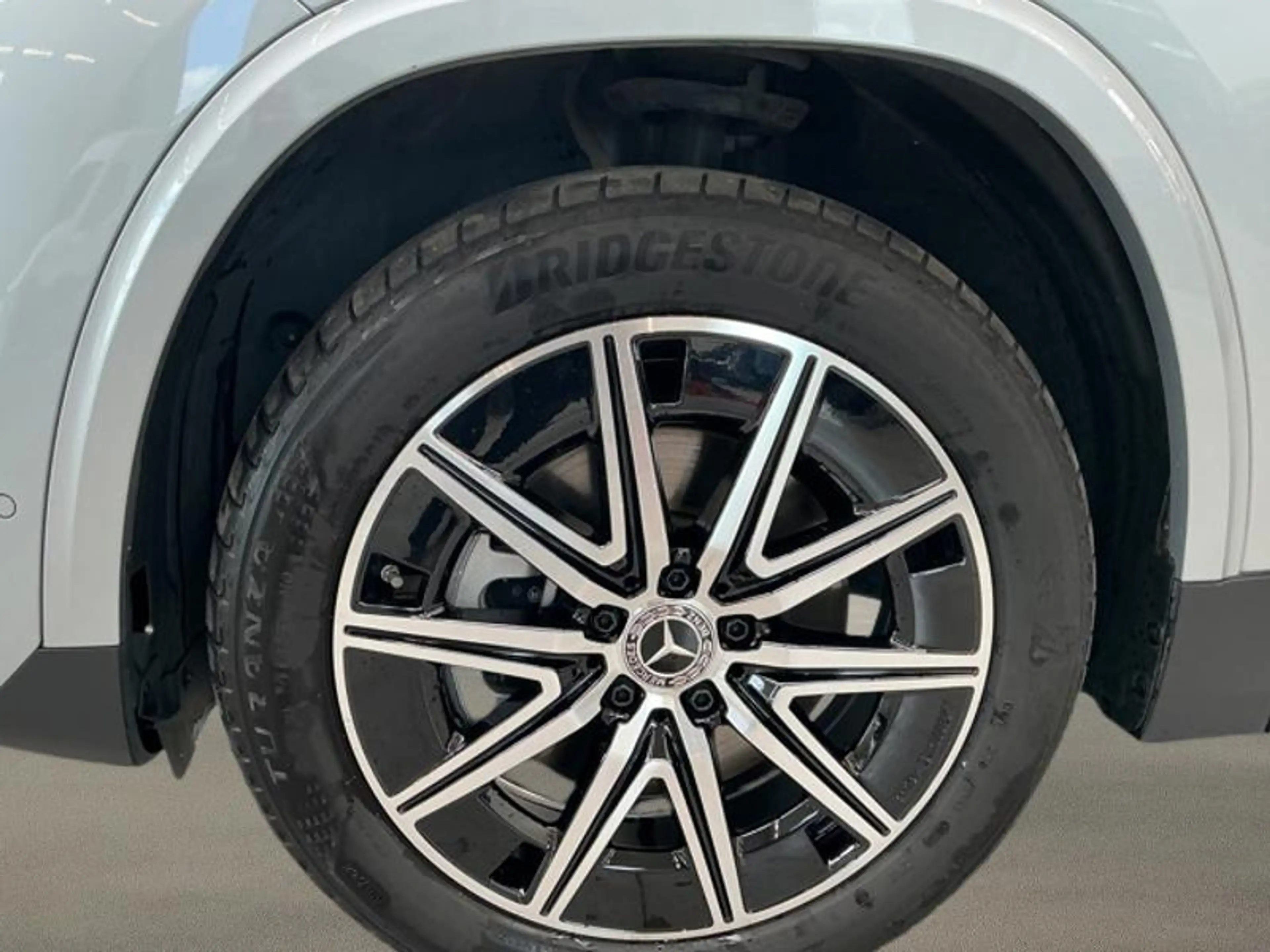 Mercedes-Benz EQA 250 + AMG Toit Pano Attelage Burmester — photo 7