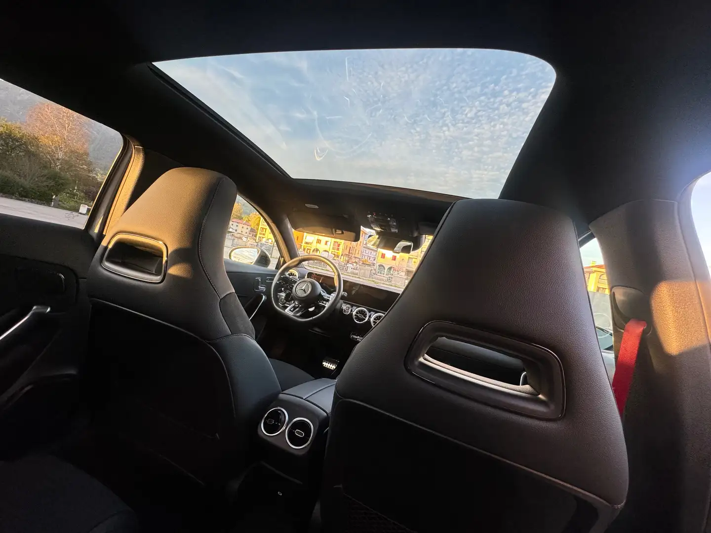 Mercedes-Benz A 35 AMG Classe A - W177 2023Line Premium Plus 4matic auto Argintiu - 2