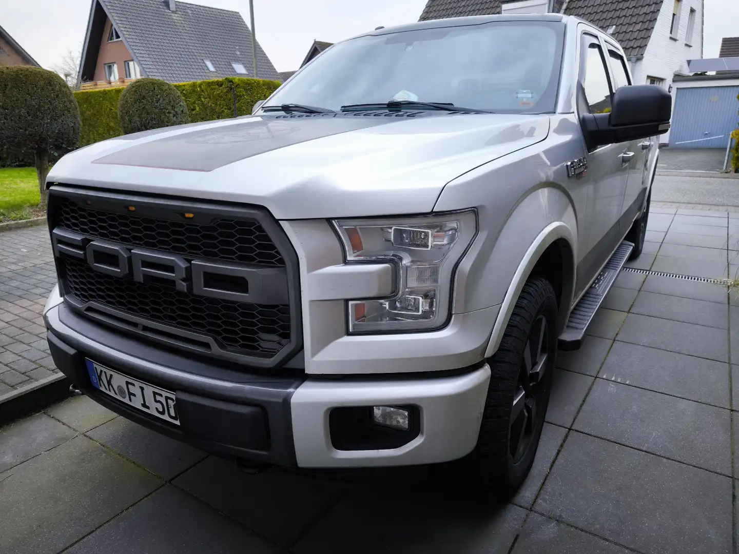 Ford F 150 XLT XTR Silber - 1