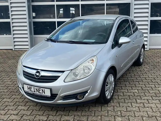 Opel Corsa Edition Allwetterbereifung