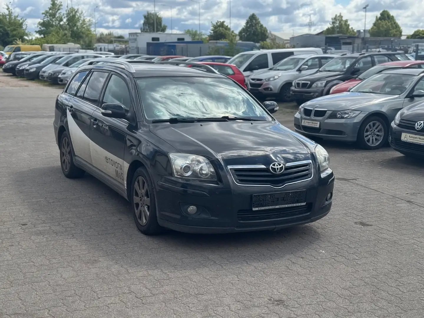 Toyota Avensis Kombi 1.8 Team Schwarz - 2