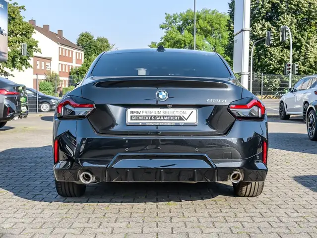 BMW 2 Series view 11