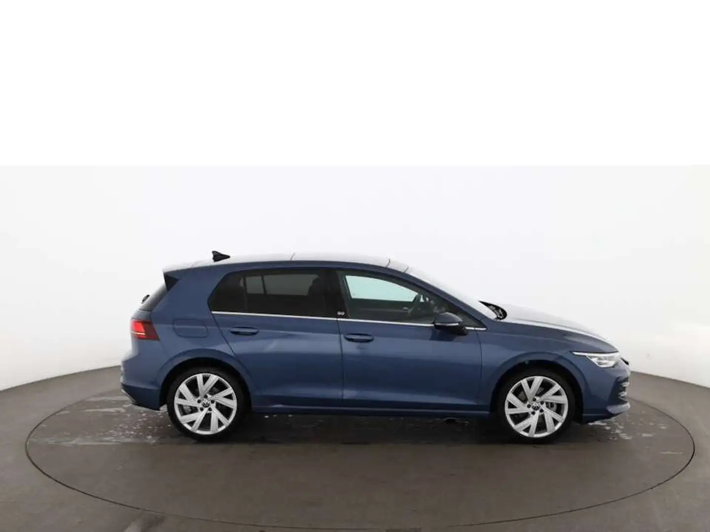 Volkswagen Golf VIII 1.5 eTSI Edition 50 Aut LED SKY AHK NAV Blau - 2