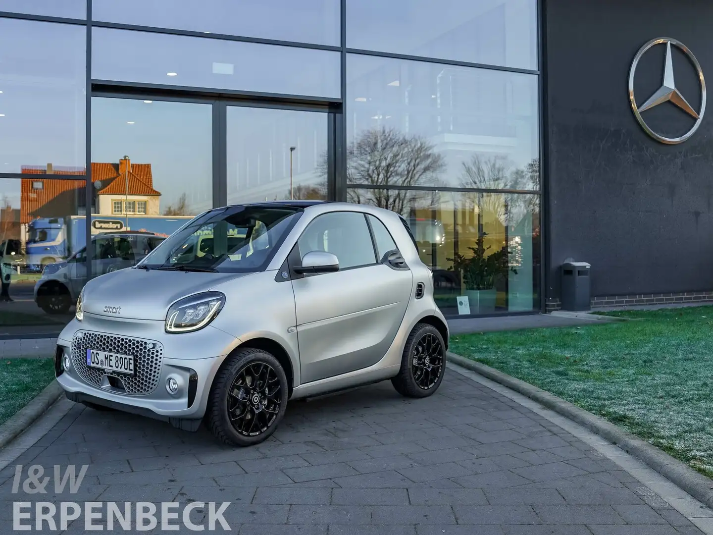 smart forTwo smart eq prime Selected Color Excl.Leder 22kw Argent - 2