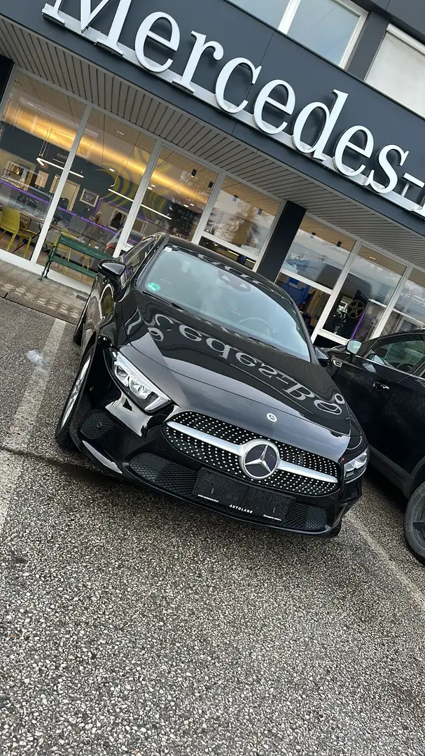 Mercedes-Benz A 200 7G-DCT Style Mercedes A 200 | GROßES NAV Schwarz - 1