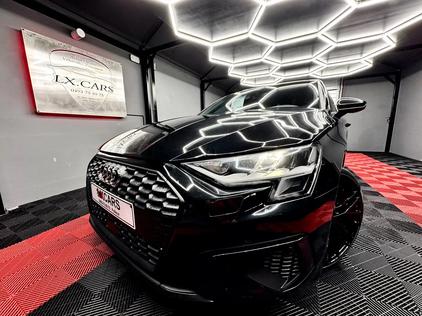 Audi A3 🔺A3*CAR-PLAY*LED*FULL BLACK *Look S line 🔺 Schwarz - 2