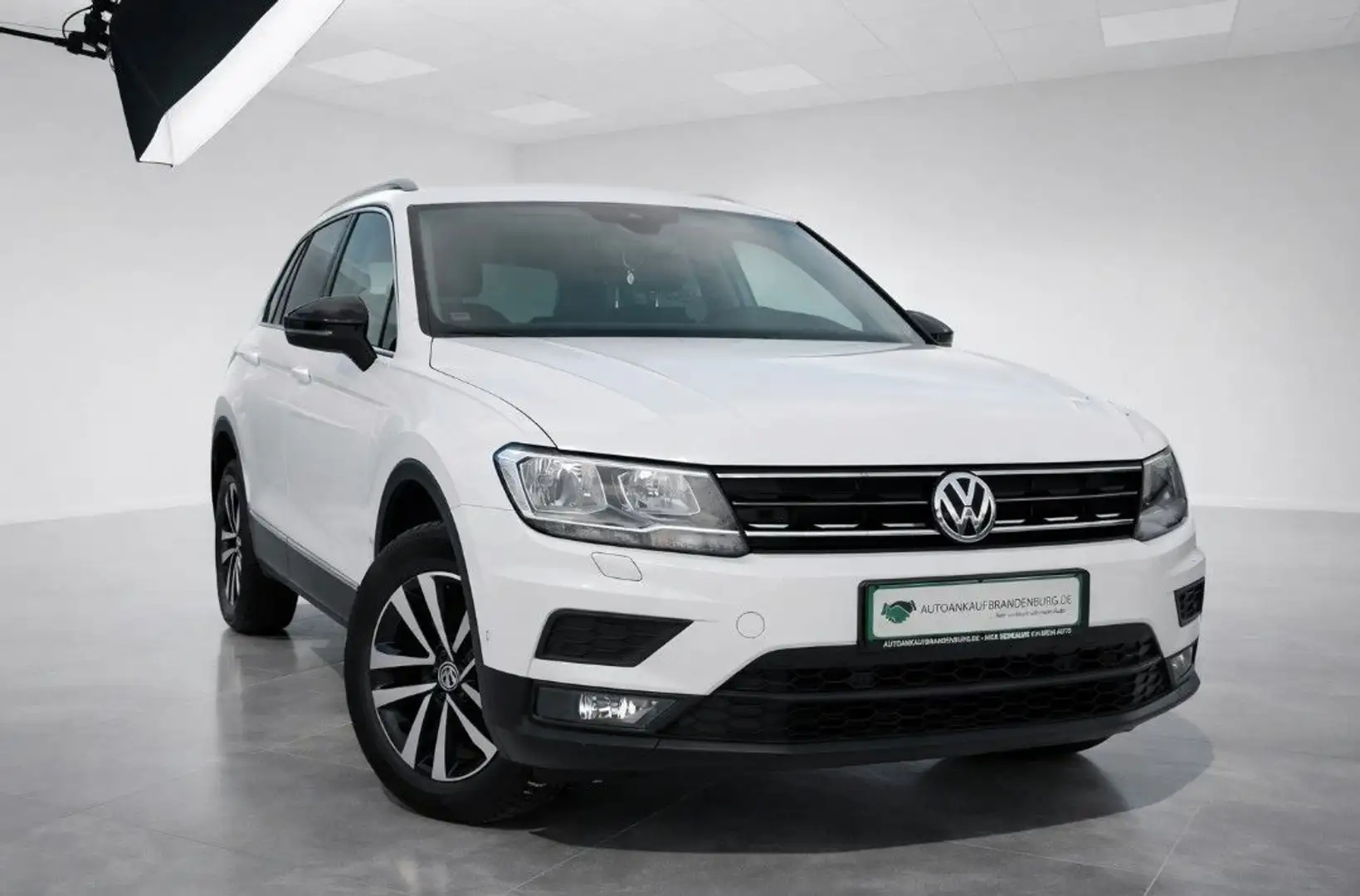 Volkswagen Tiguan IQ.DRIVE Start-Stopp Weiß - 1
