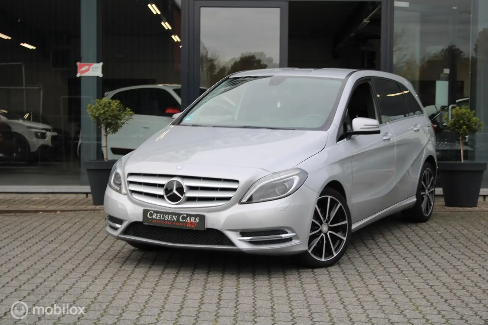 Mercedes-Benz B 200 Prestige/Xenon/Navi/Parkass./Tel/Pdc/ Grijs - 2