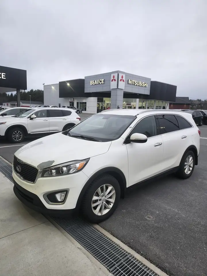 Kia Sorento снимка Kia Sorento