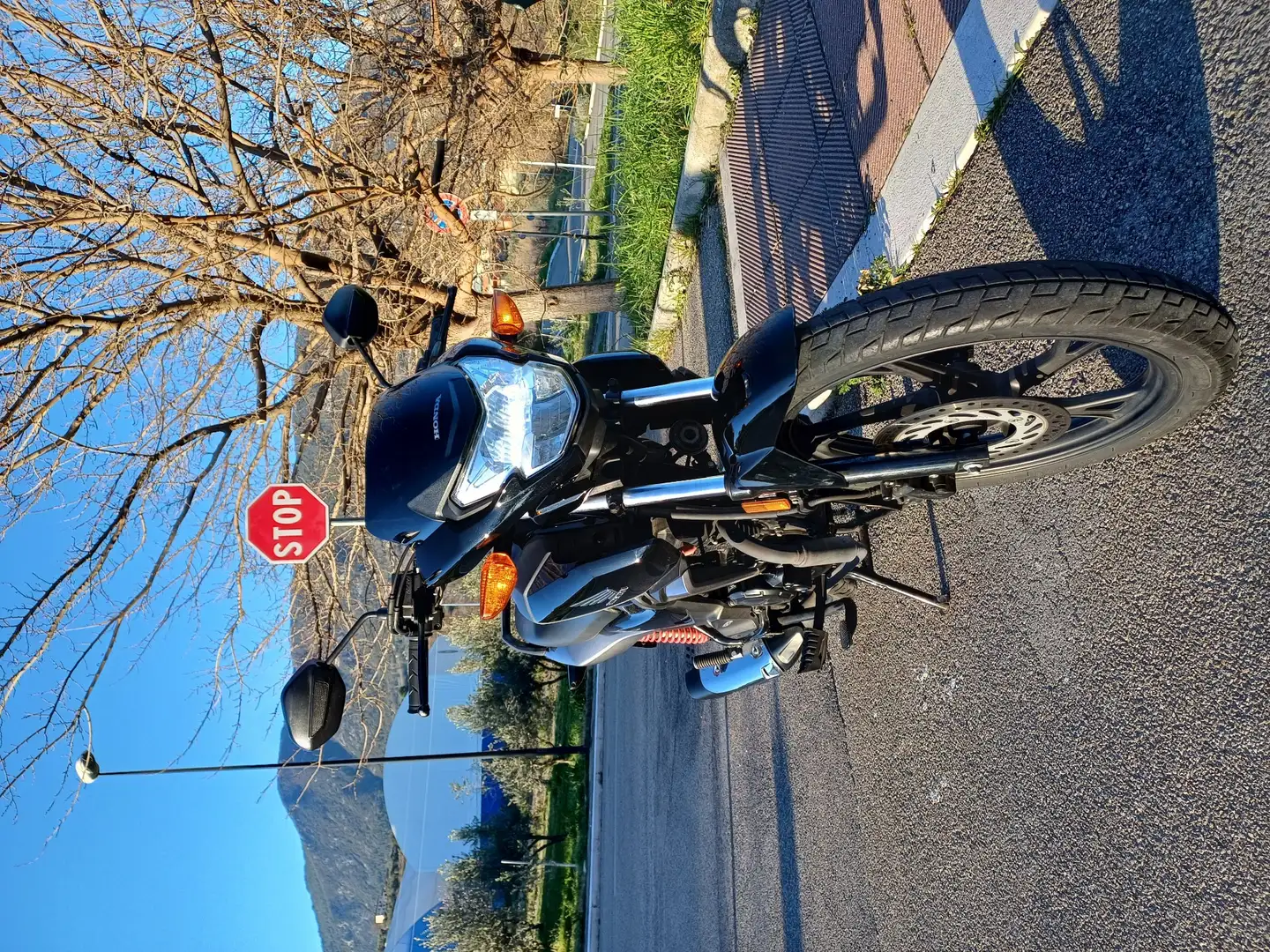 Honda CB 125 F Negru - 1