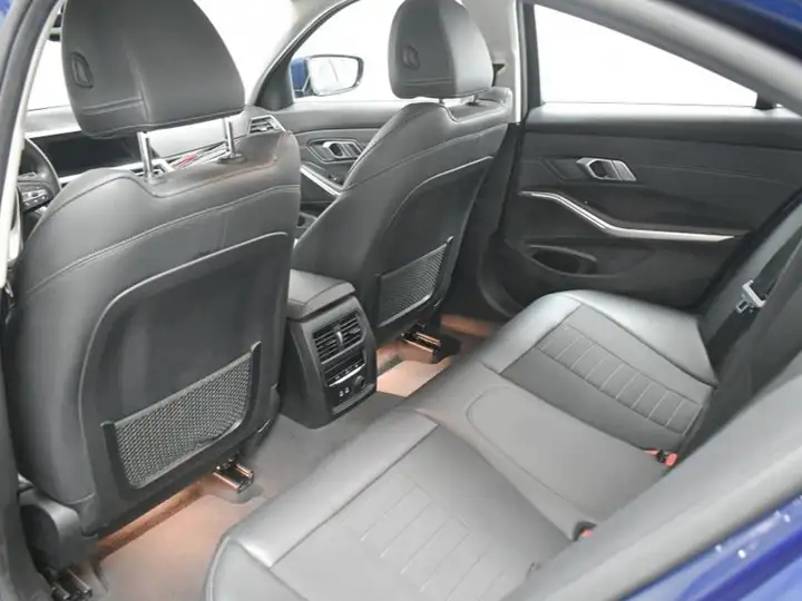 BMW Serie 3 318d (F34) 2020, foto 27