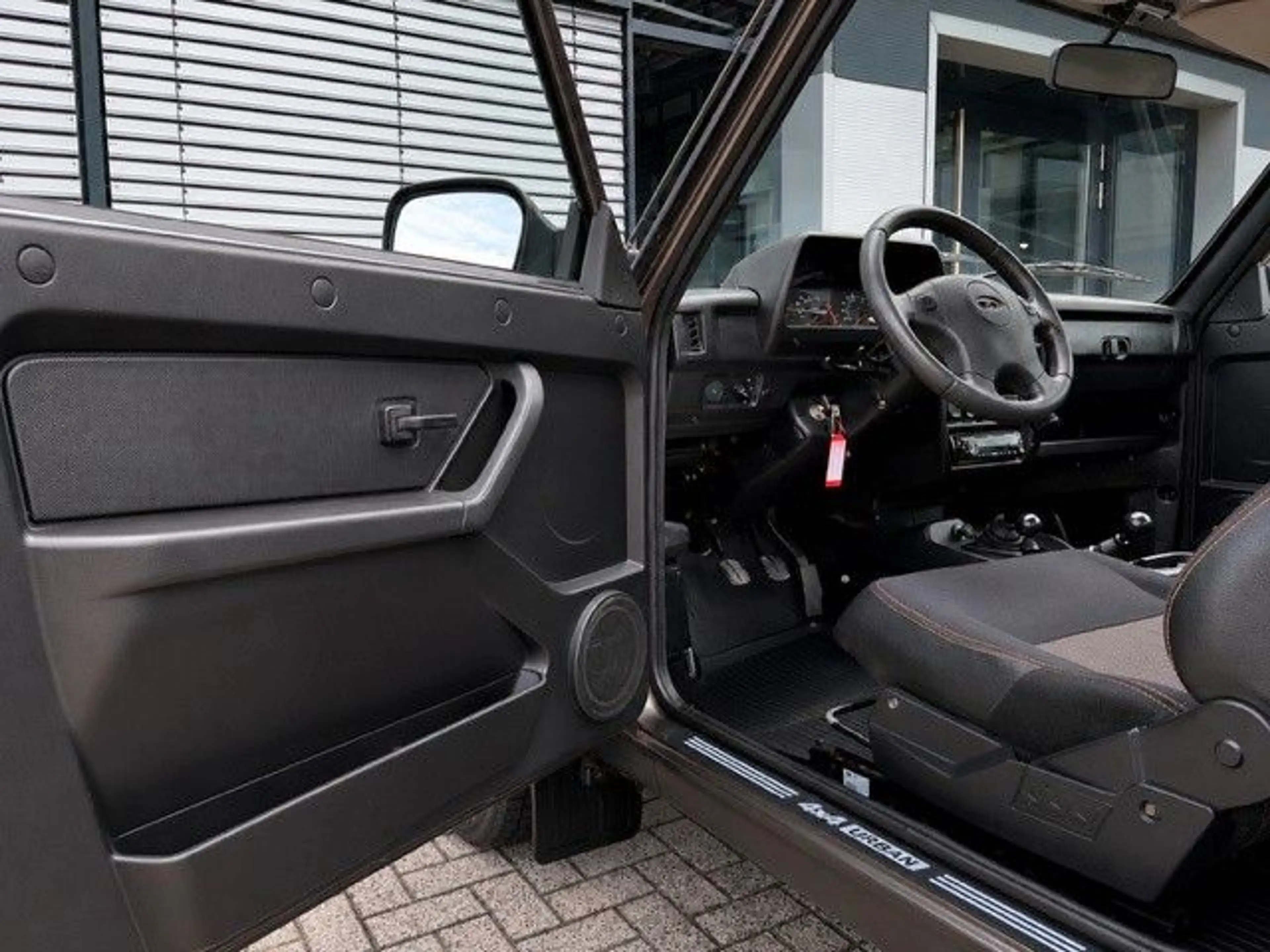 Lada Niva Taiga Urban 1,7 4x4 Klima Sitzheizung AHK — photo 8